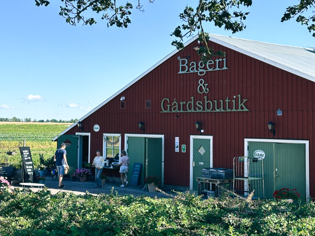 Hermelins gårdsbutik och bageriet open new doors 